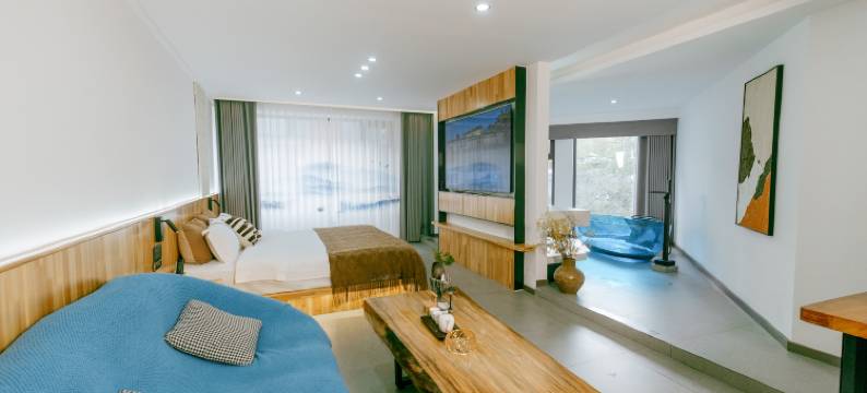 一宿酒店(乐山高铁站世豪广场店)图片