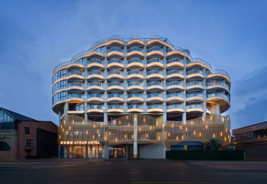 海口龙华金湖里亚朵酒店外景图