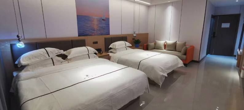 和硕云鼎假日酒店图片