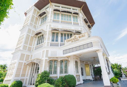 Chuchaiburi Sri Amphawa Hotel Overview