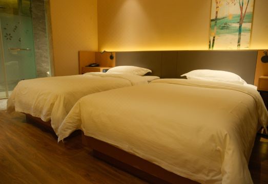 Nalan Manor 1999Hotel Overview