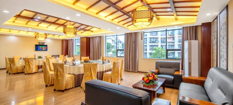 普洱乾合大酒店图片