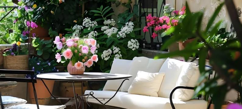 一蓝公社·茶空间花园美宿(大理古城大院里店)图片