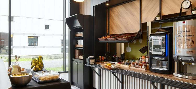 塞尔吉圣-克里斯托弗B&B住宿加早餐酒店(B&B Hôtel Cergy Saint-Christophe)图片