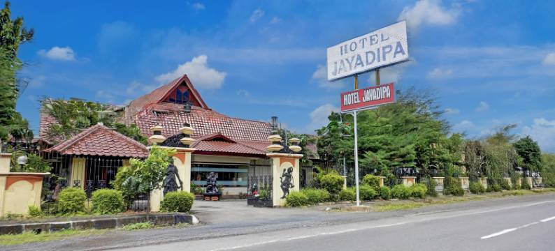 Collection O Pekalongan靠近Setono巴蒂克市场原Jayadipa酒店(Collection O Pekalongan Near Pasar Batik Setono Formerly Hotel Jayadipa)图片