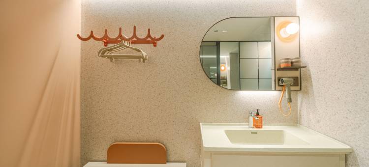 桔子酒店(贵阳北站黔灵山路店)图片