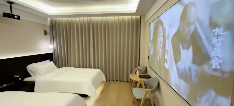 炉霍卡瓦洛日大酒店图片