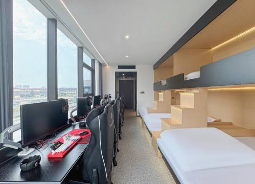 卿祥电竞酒店(永修政府文体艺术中心店)