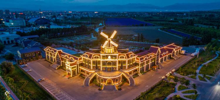 霍城香野里城堡酒店图片