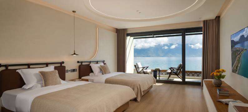 泸沽湖路途湖景度假酒店(大落水码头店)图片