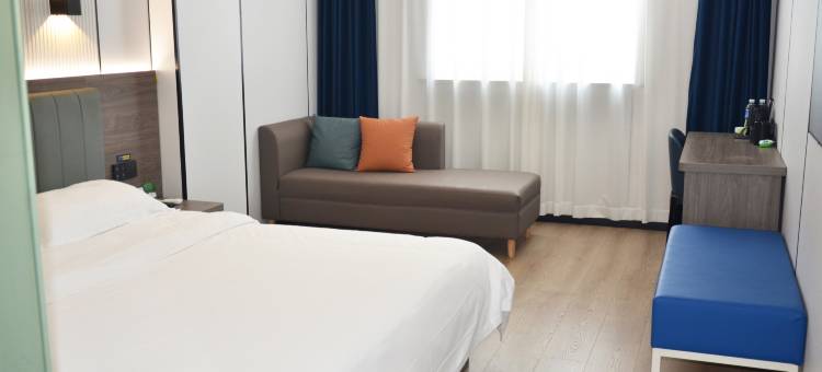 柒天优美酒店(泰兴万达广场店)图片