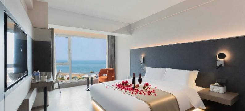 青岛金沙蓝海智能海景酒店(金沙滩啤酒城店)图片