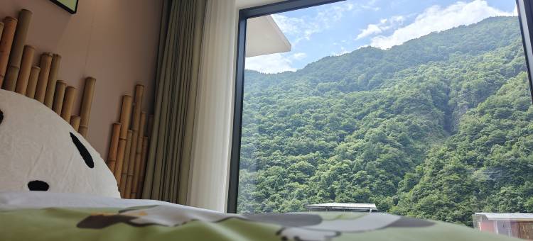 启明小筑民宿(卧龙镇店)图片