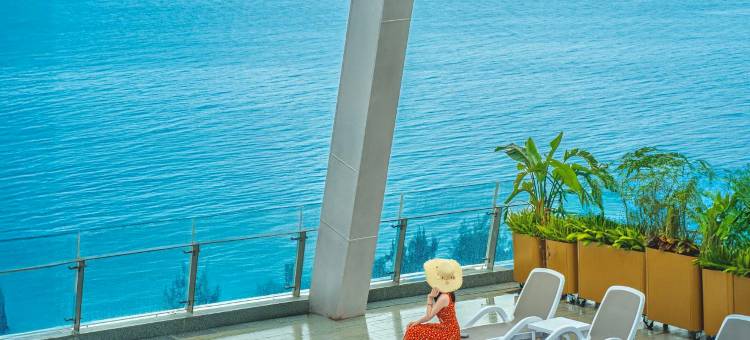 海南三正月酒店图片