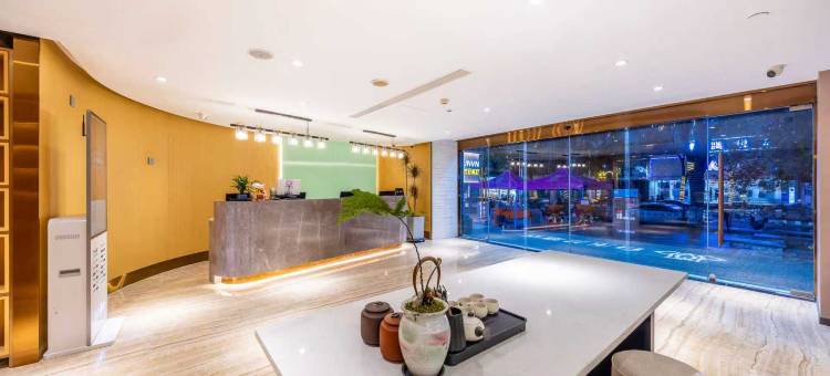 白玉兰酒店(西宁大新街夜市莫家街店)图片