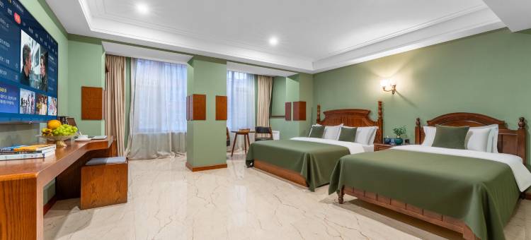 蓝海精品酒店(白城市民广场大润发店)图片