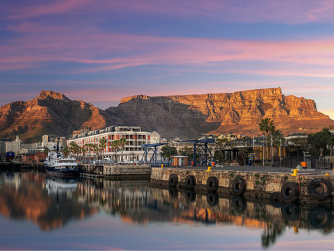 格雷斯角,费尔蒙品牌管理酒店