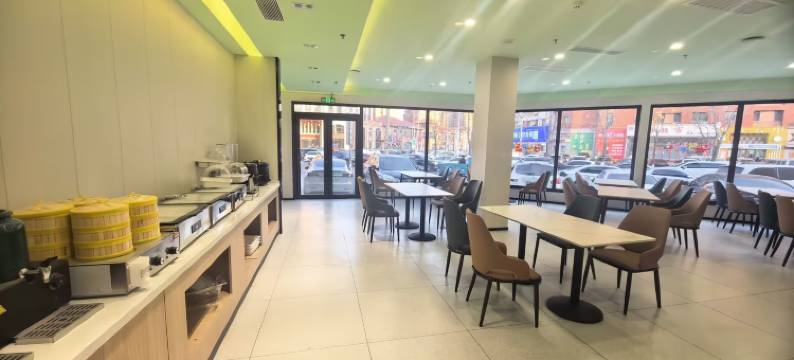 格林豪泰智选酒店(葫芦岛乾源香漫花都RT Mart大润发店)图片