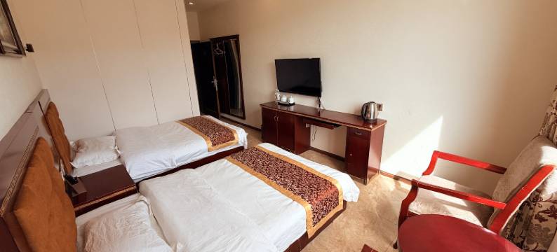 达日大酒店图片