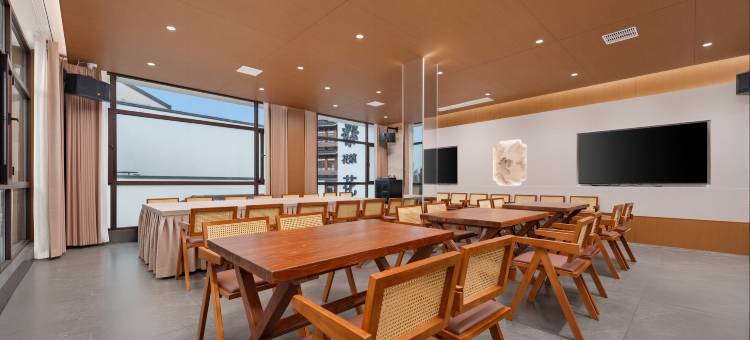 花筑·花月堂湖景民宿(鲁南水城枣庄老街店)图片