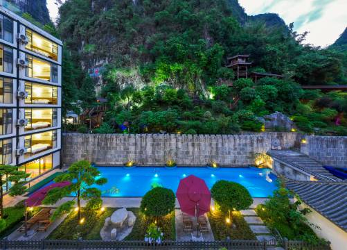 闲窗山水园林度假酒店(阳朔西街漓江店)图片
