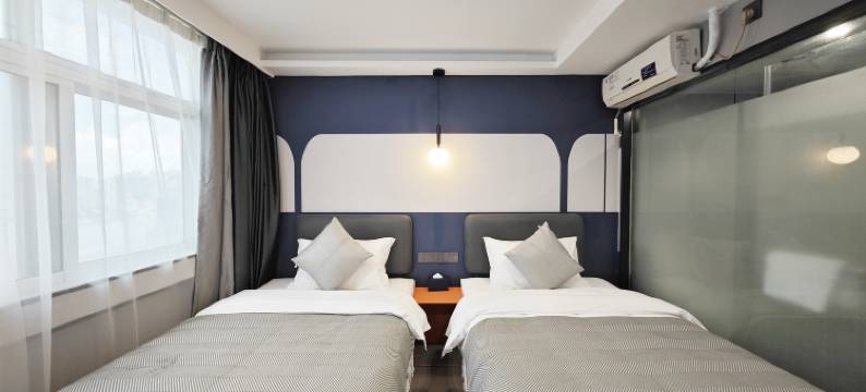 深圳福易得酒店(东门老街店)图片