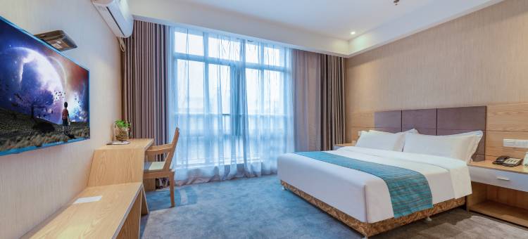 轻住·新艾轩商务主题酒店(西安南门明城墙永宁门地铁站店)图片