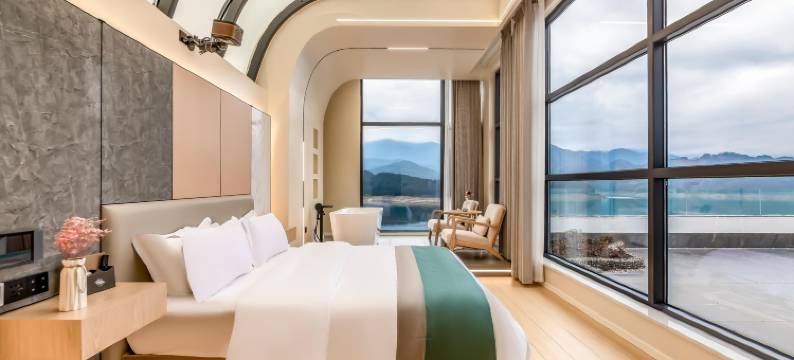 瓦屋云栖民宿(雅女湖店)图片