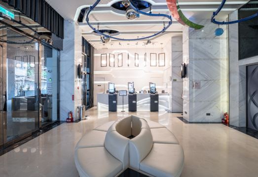 承携行旅台中自由馆外景图