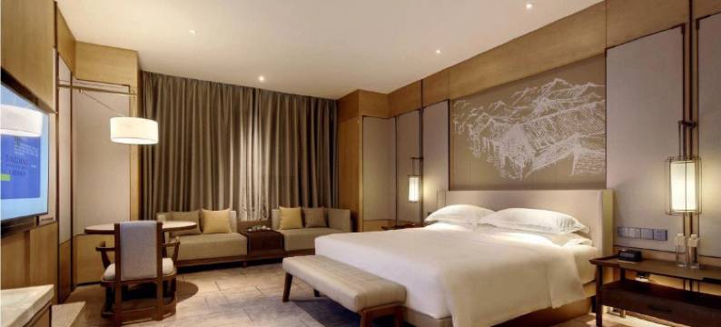 盛丰森林酒店(青年大街地铁站店)图片