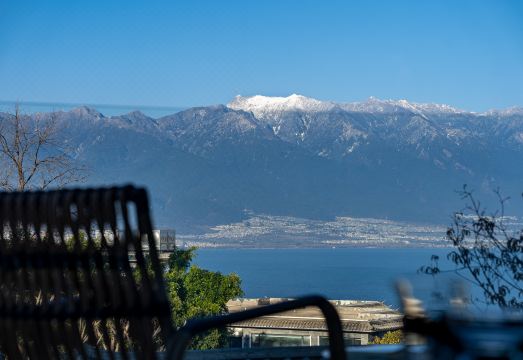 大理陌与山海民宿外景图