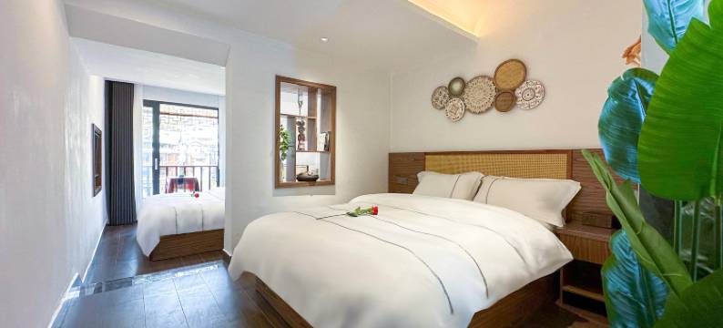 江韵小筑江景民宿(凤凰古城景区南华桥店)图片