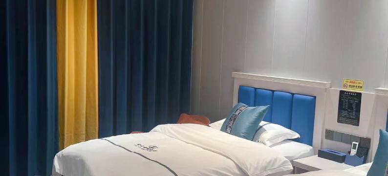 凌云酒店(南伞镇河畔公园店)图片