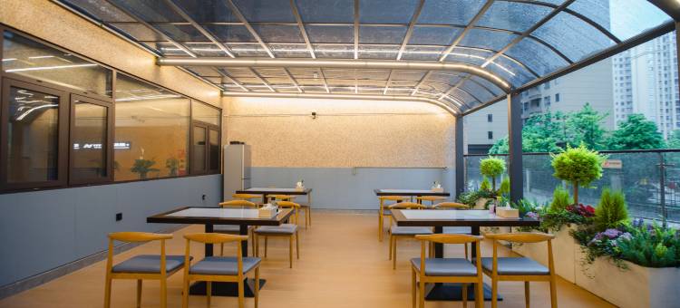 安悦四季酒店(贵阳贵安店)图片