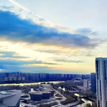 蓝帆船LOFT民宿（太原万象城店）