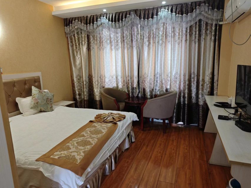 Gyirong Kunsa Hotel Over view