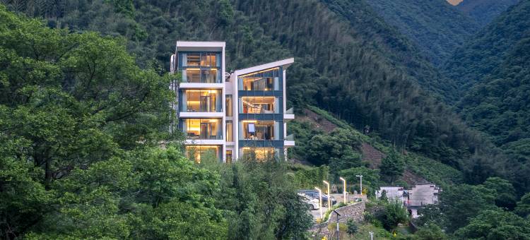 优昙谷·鹿鸣谷温泉度假民宿(黄山汤口南大门店)图片