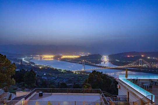 半坡雅望·pastoral|近瞰大坝·夜景灯光·江景美宿(三峡大坝店)图片