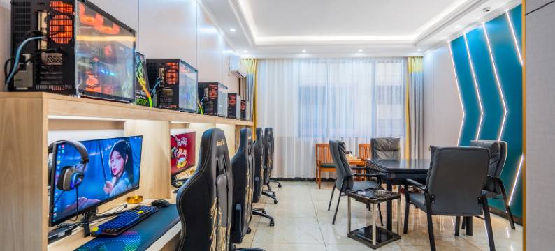 源居电竞酒店(麒麟区曲靖火车站店)图片