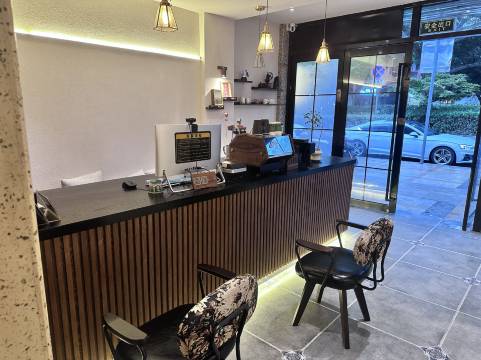 好运宾馆(上海松江醉白池地铁站店)