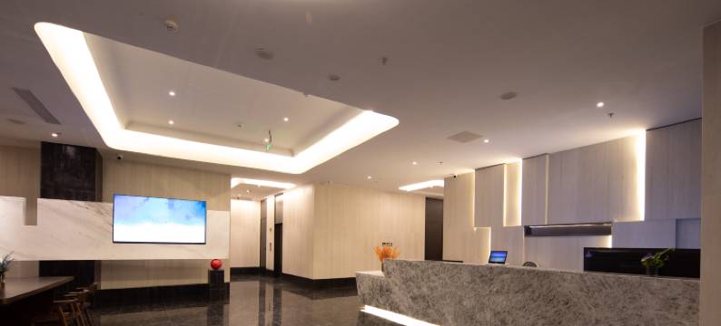 森仑S酒店(万宁高铁站店)图片