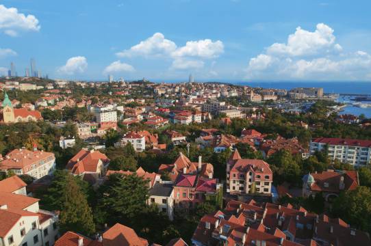 沃德·欧墅酒店(青岛栈桥信号山地铁站店)