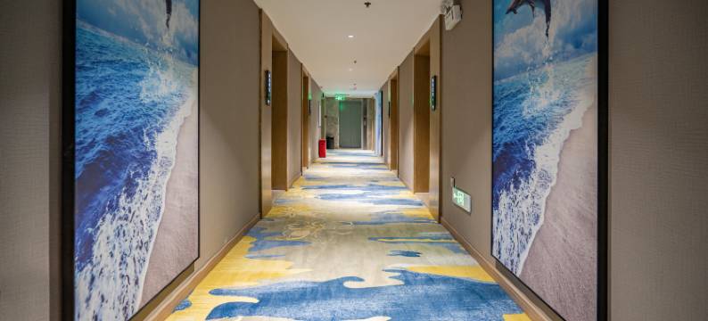 漫庭酒店(乌鲁木齐地窝堡国际机场德港万达店)图片