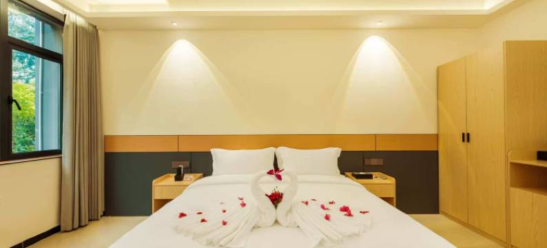 易蔓假日酒店(儋州两院海南大学店)图片