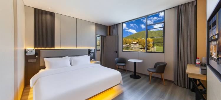 康定艺选酒店(新都桥店)图片