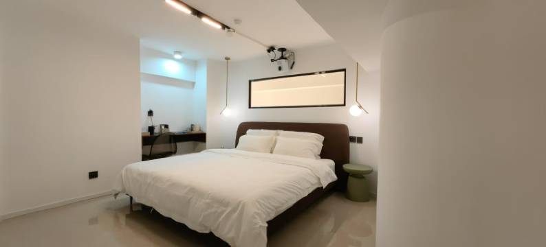 华庐家投影智能民宿(三联学院店)图片