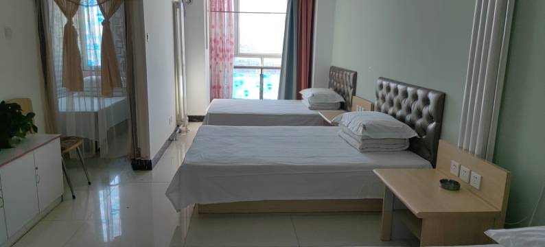 华馨宾馆(呼和浩特火车站店)图片