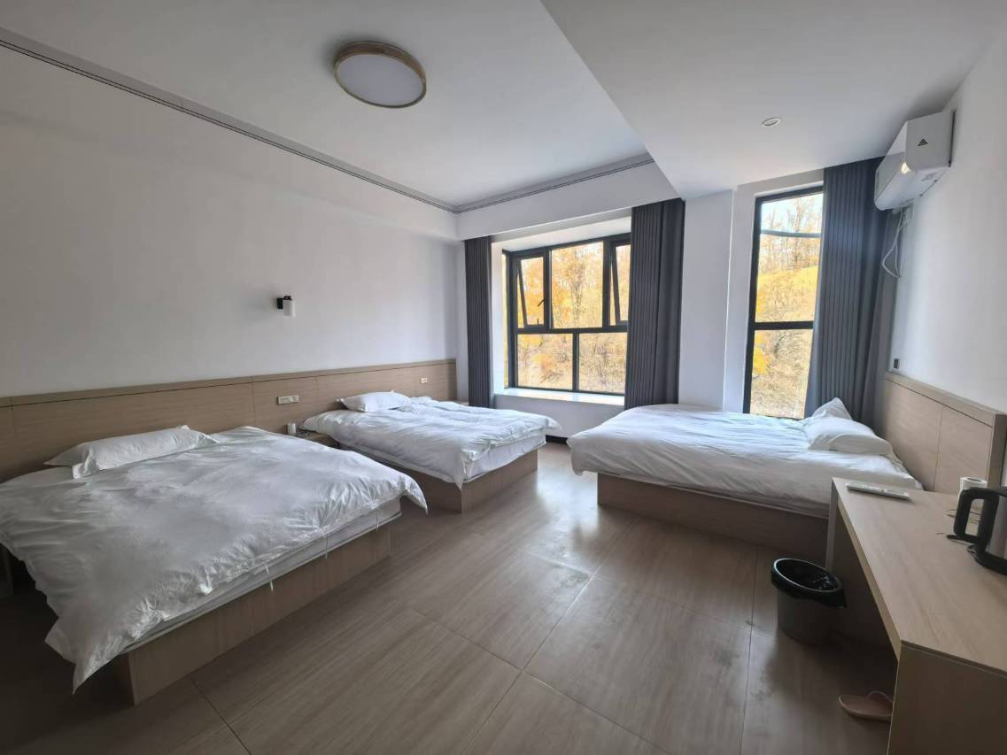 绿水青山温泉民宿