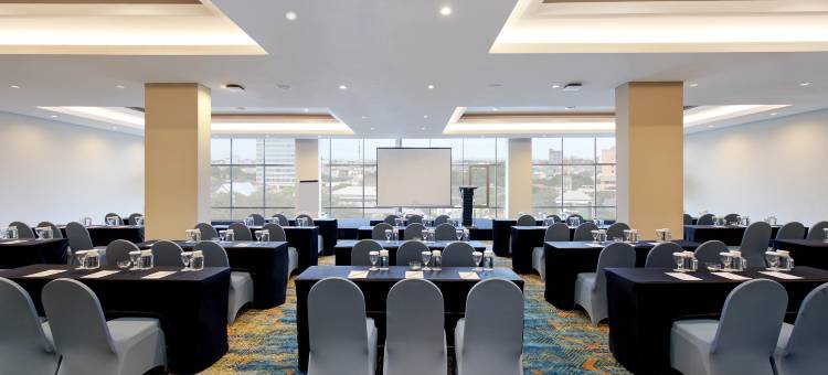 望加锡阿斯顿洛萨里海滩旅馆(Aston Inn Pantai Losari Makassar)图片