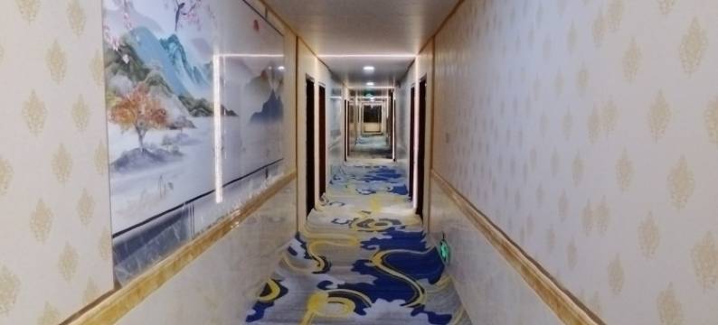 红原源通酒店图片